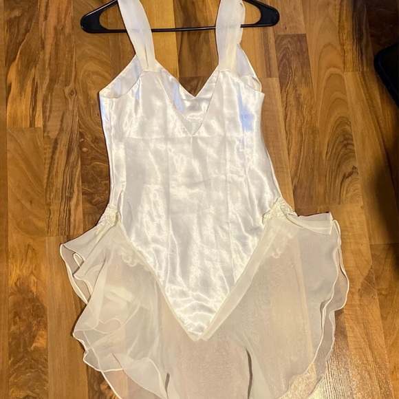 White Vintage Circa 2000 slip dress, size small - Picture 2 of 5